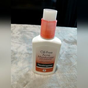 Neutrogena acne moisturizer